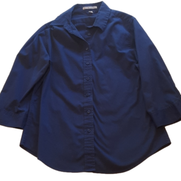 Port Authority Tops - Women's button up quarter sleeve medium